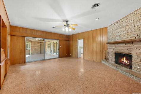334 W Lynwood San Antonio TX 78212
