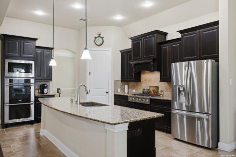24511 Merlot Way San Antonio TX 78260