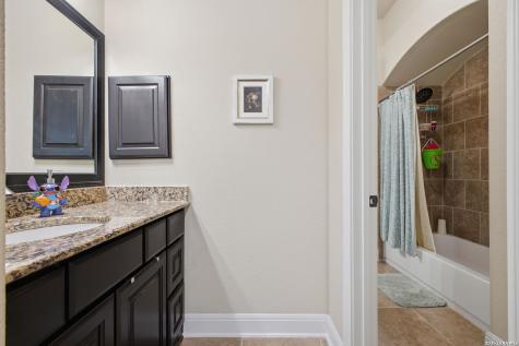 24511 Merlot Way San Antonio TX 78260