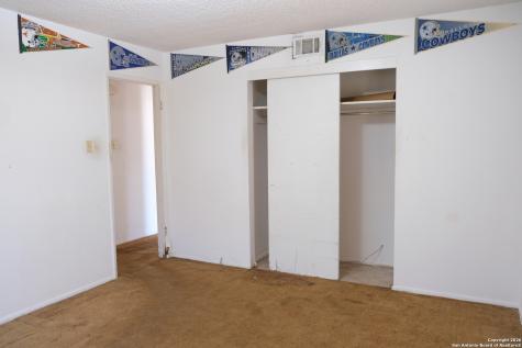 4214 Parkwood Drive San Antonio TX 78218