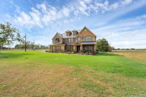 3872 Fm 539 La Vernia TX 78121