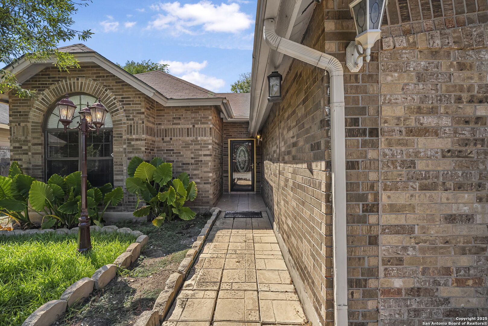 2827 Coast Plain San Antonio TX 78245