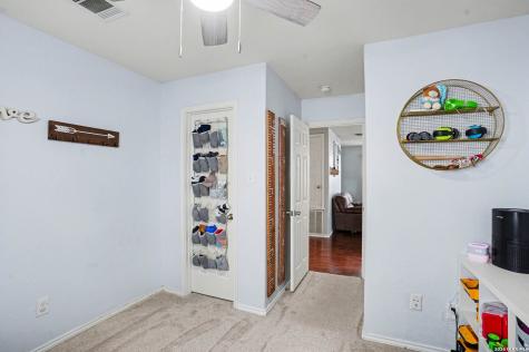 8707 Laguna Rio San Antonio TX 78251