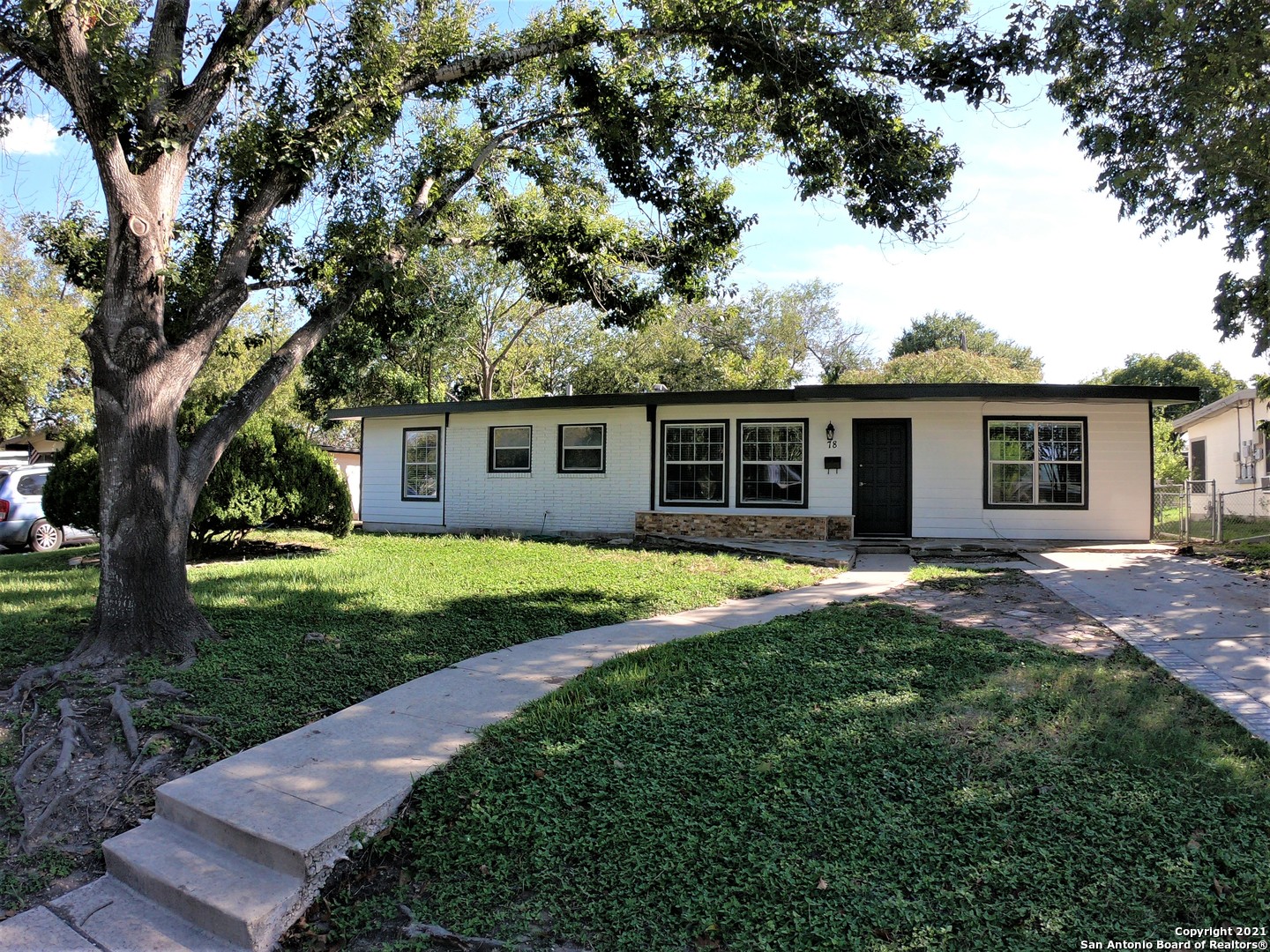 78 Basswood Drive San Antonio TX 78213