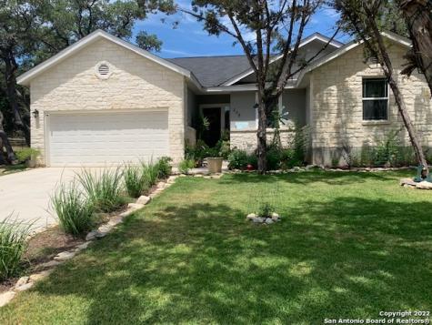 205 Legacy Ridge Canyon Lake TX 78133