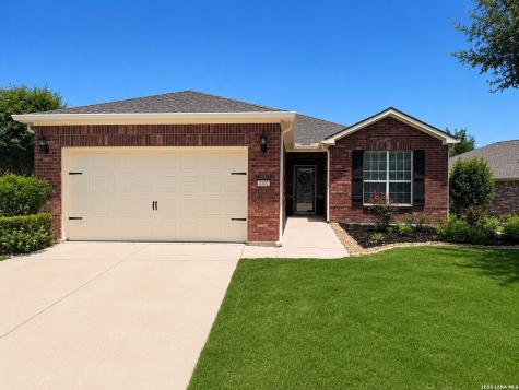 4102 Warm Winds San Antonio TX 78253