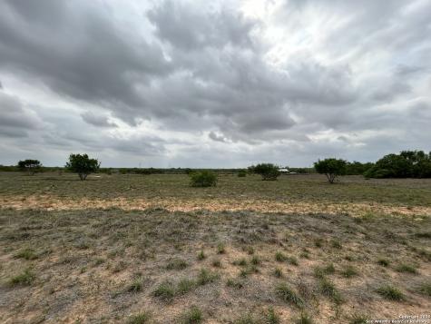 LOTS21-22&30-31 County Road 1629 Hillcounty Moore TX 78057
