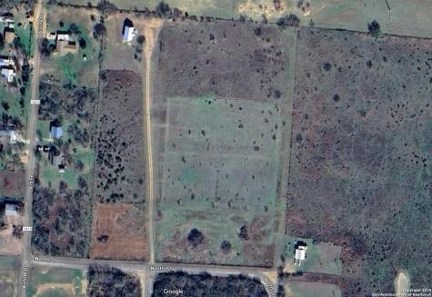 LOTS21-22&30-31 County Road 1629 Hillcounty Moore TX 78057