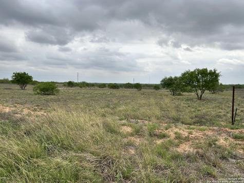 LOTS21-22&30-31 County Road 1629 Hillcounty Moore TX 78057