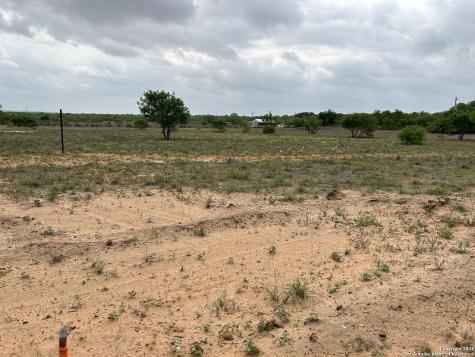 LOTS21-22&30-31 County Road 1629 Hillcounty Moore TX 78057