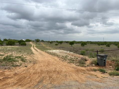 LOTS21-22&30-31 County Road 1629 Hillcounty Moore TX 78057