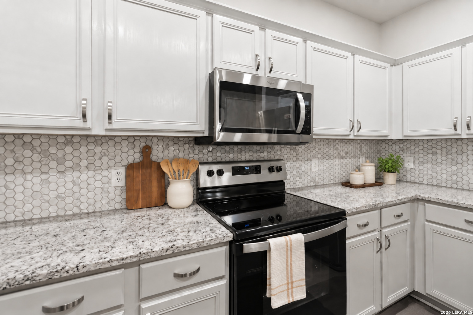 8635 Eagle Peak Helotes TX 78023