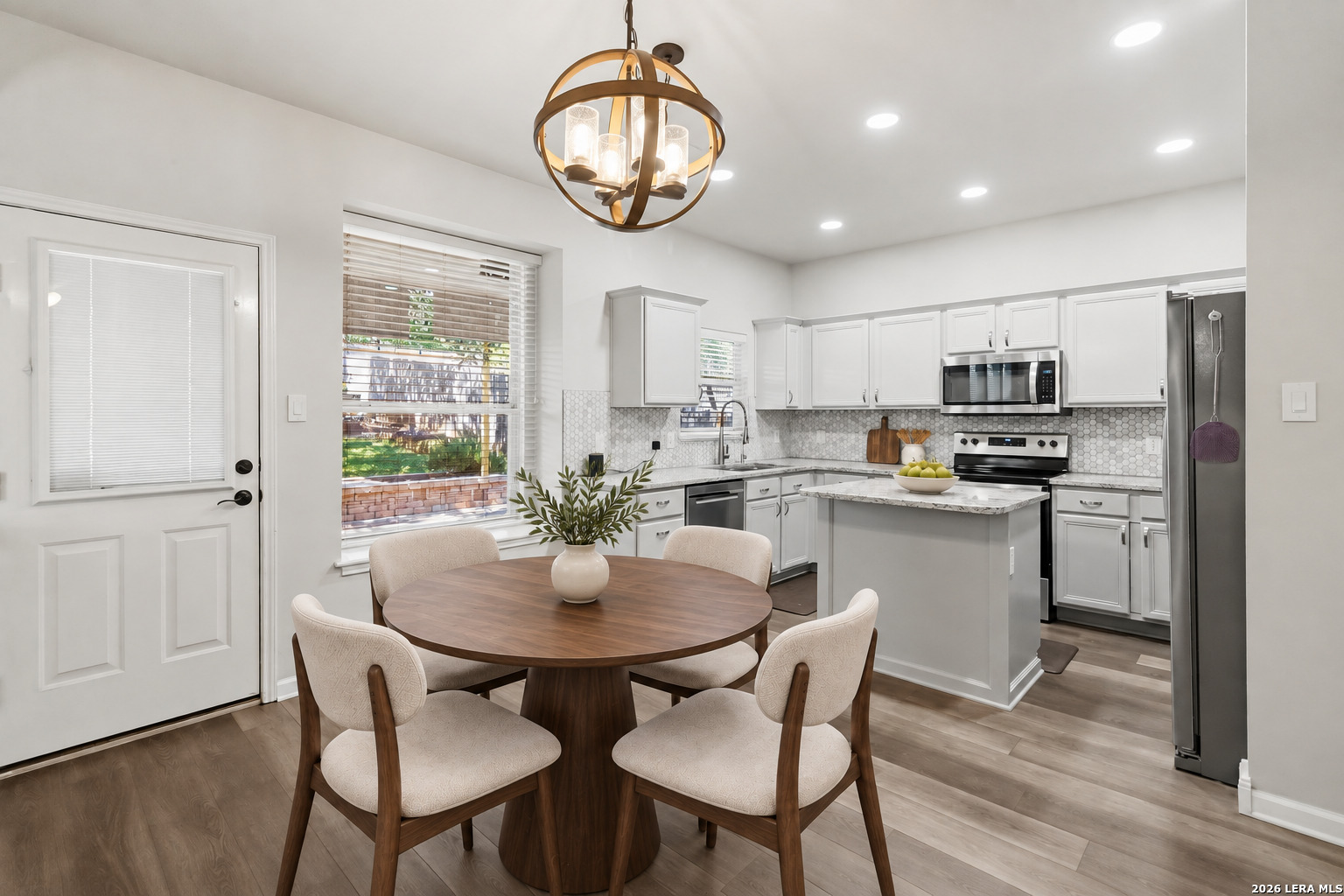 8635 Eagle Peak Helotes TX 78023