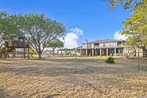 5280 Smith Road Von Ormy TX 78073