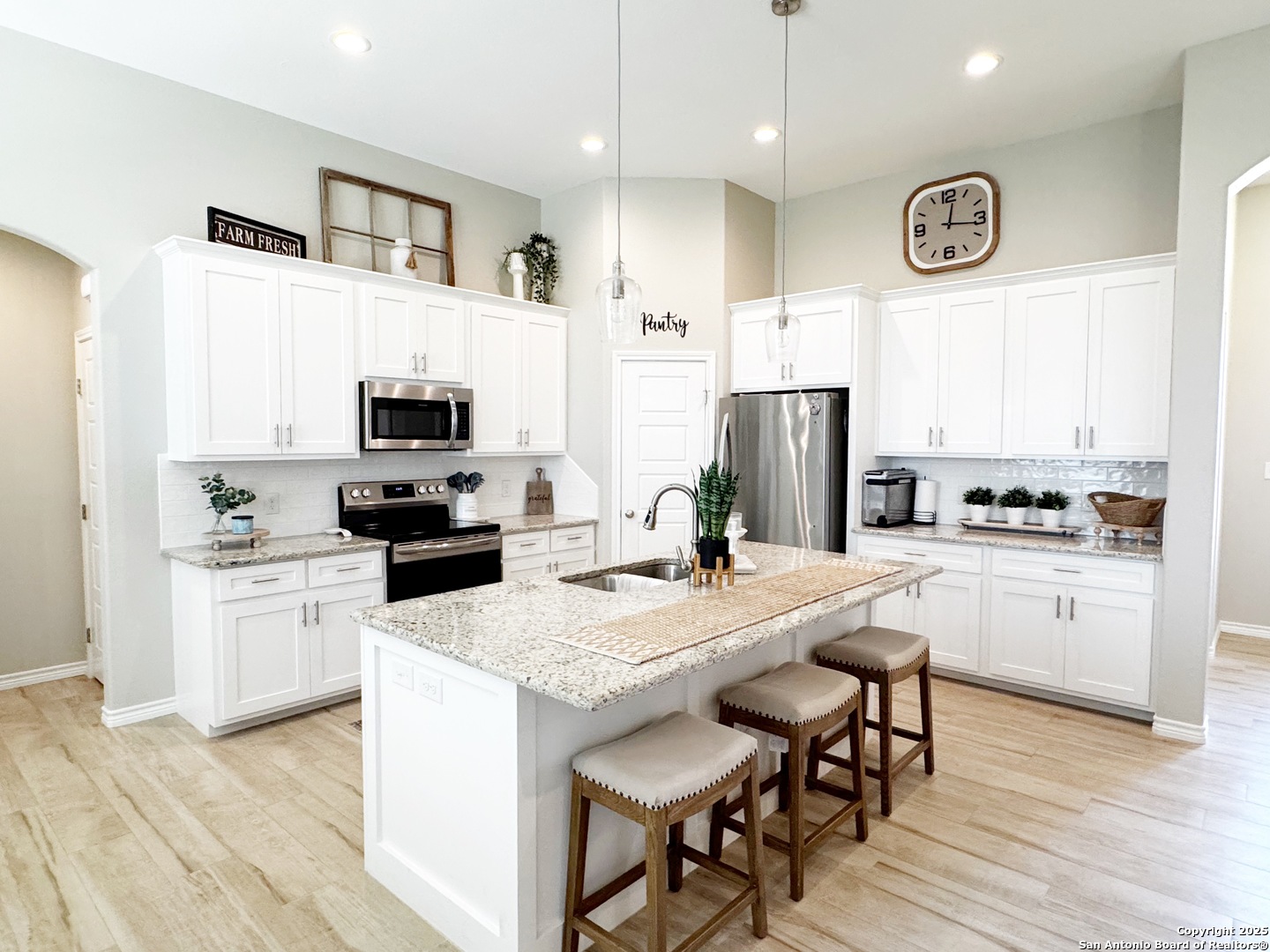 1683 Vista View Pleasanton TX 78064