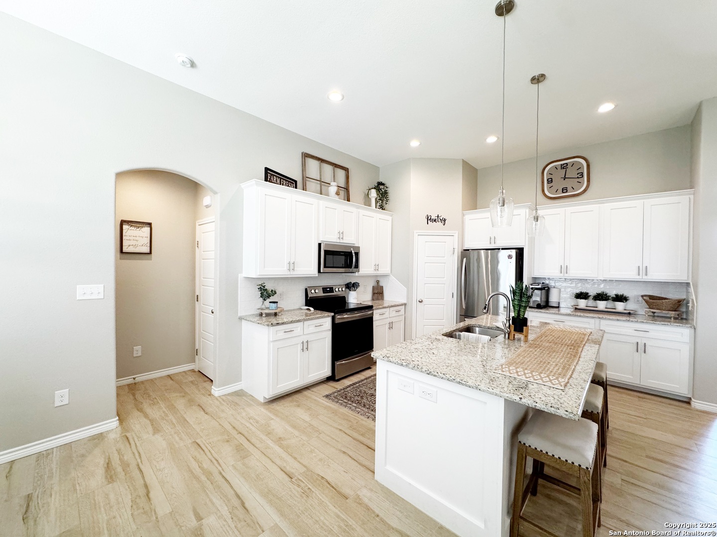 1683 Vista View Pleasanton TX 78064