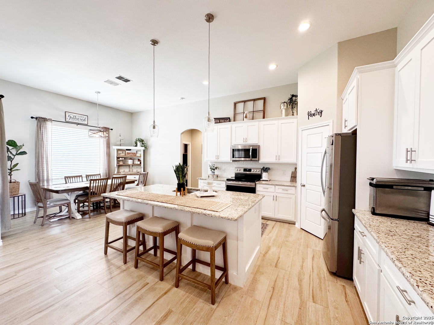 1683 Vista View Pleasanton TX 78064