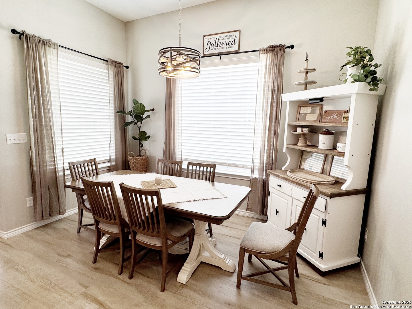 1683 Vista View Pleasanton TX 78064