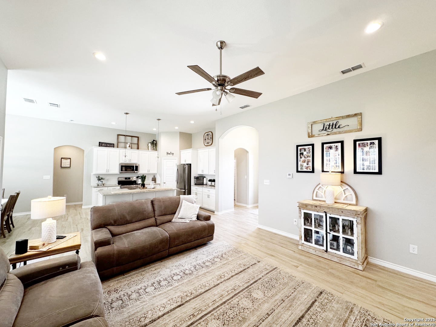 1683 Vista View Pleasanton TX 78064