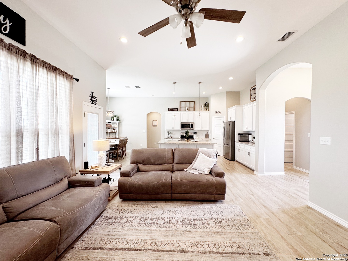1683 Vista View Pleasanton TX 78064