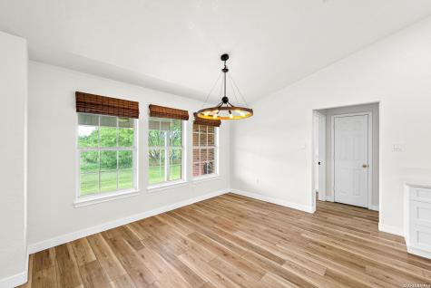 122 Castlewood Drive Seguin TX 78155