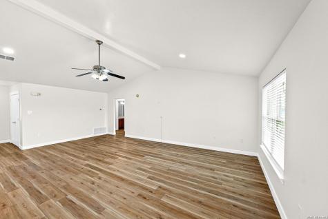 122 Castlewood Drive Seguin TX 78155