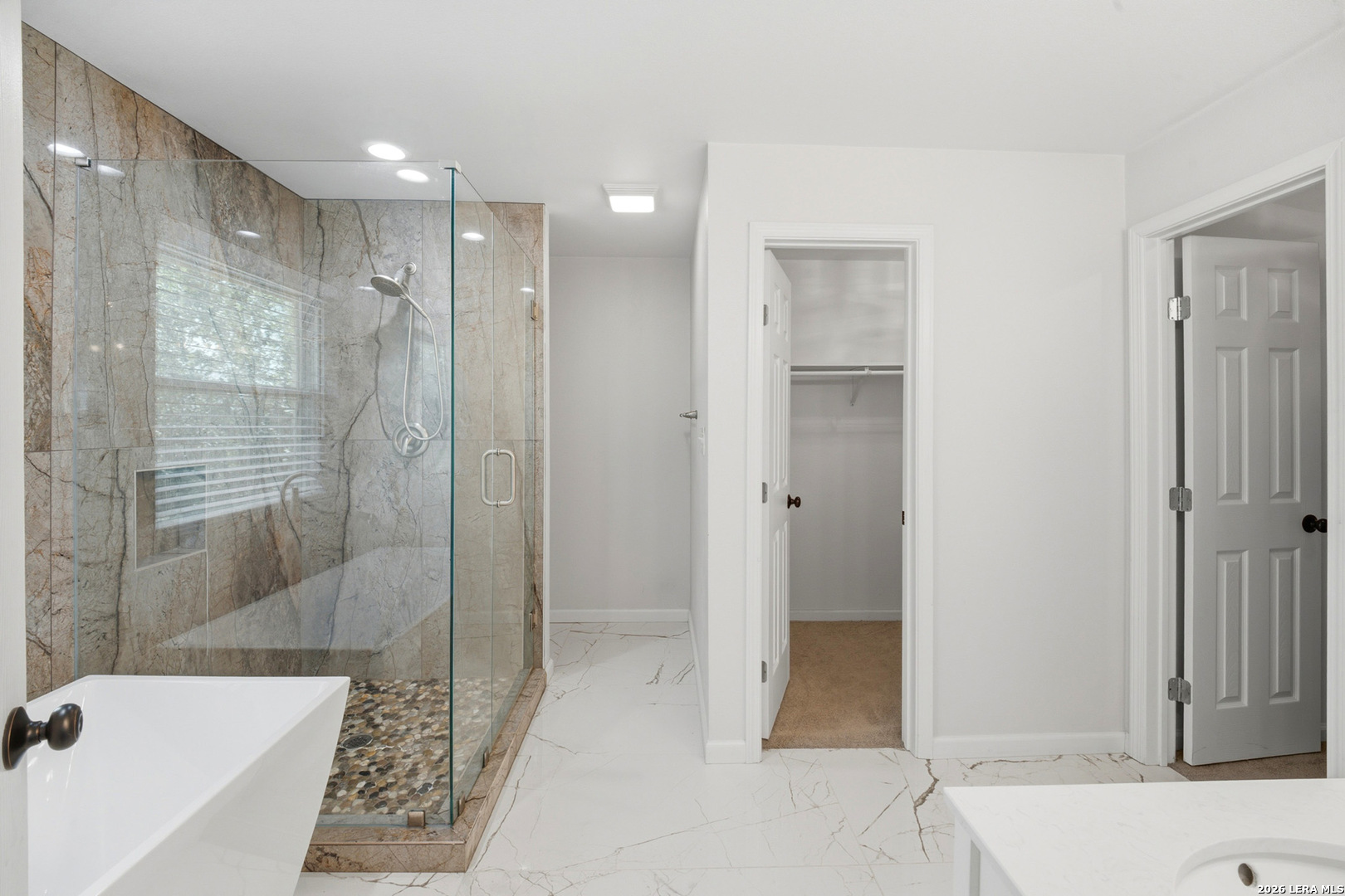 2854 Lakehills San Antonio TX 78251