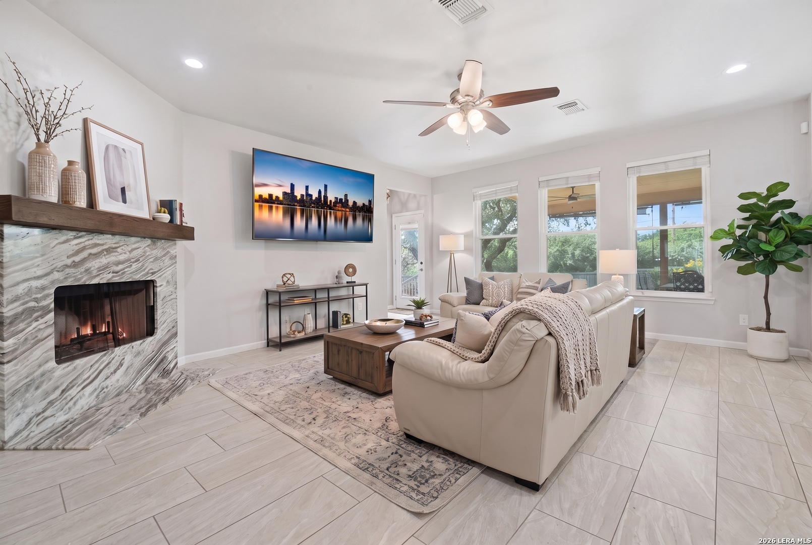 2854 Lakehills San Antonio TX 78251