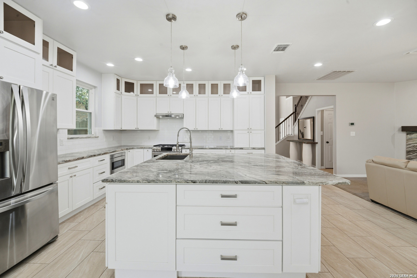 2854 Lakehills San Antonio TX 78251