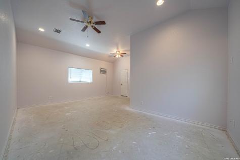 5630 Seacomber San Antonio TX 78242