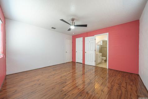5630 Seacomber San Antonio TX 78242