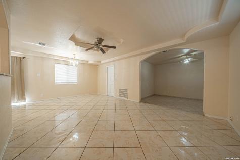 5630 Seacomber San Antonio TX 78242