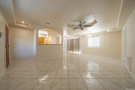 5630 Seacomber San Antonio TX 78242