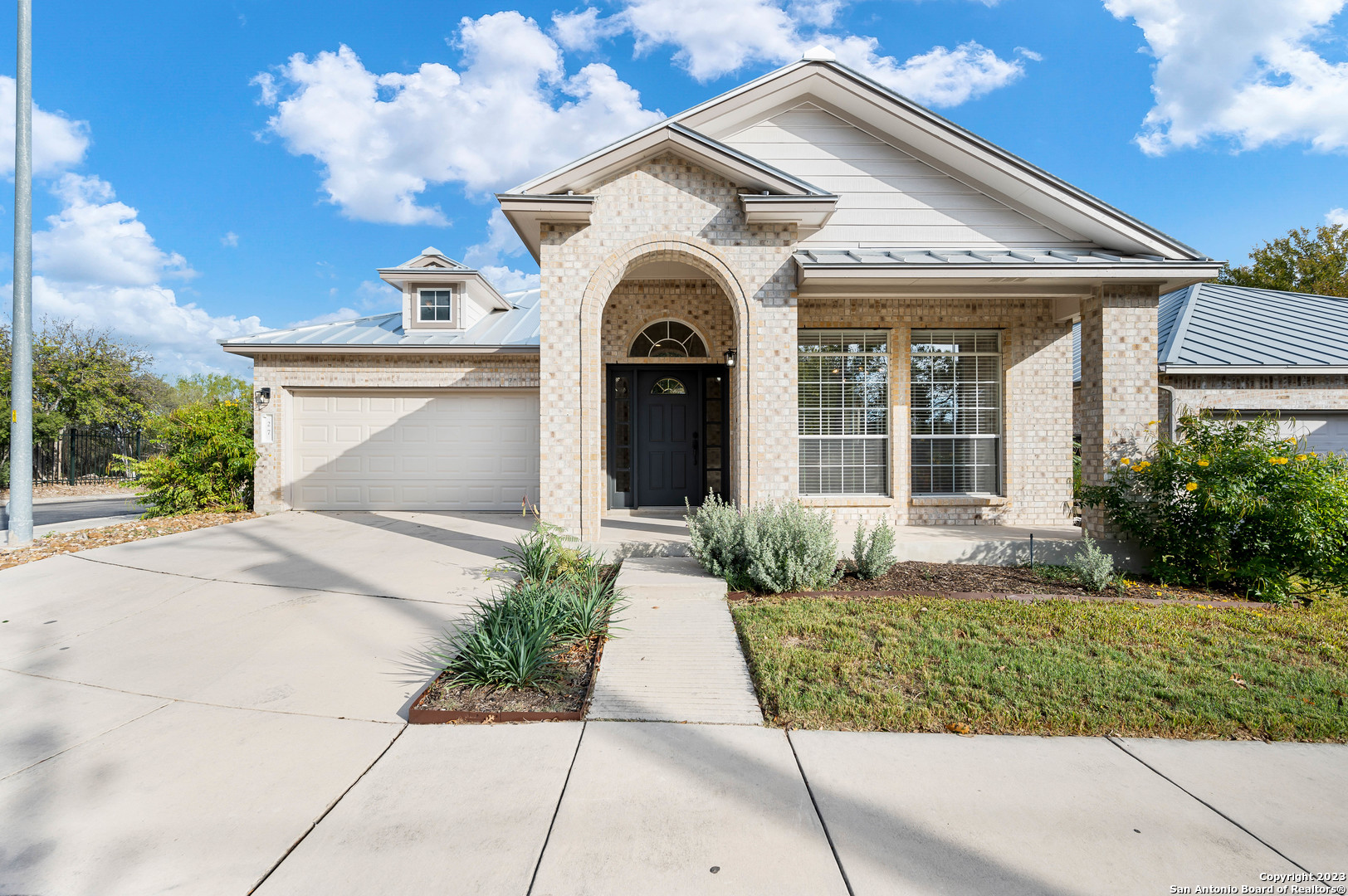 27 Fonthill Way San Antonio TX 78218