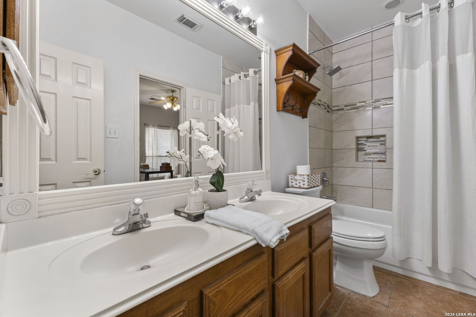 13506 Chamber Oaks San Antonio TX 78231