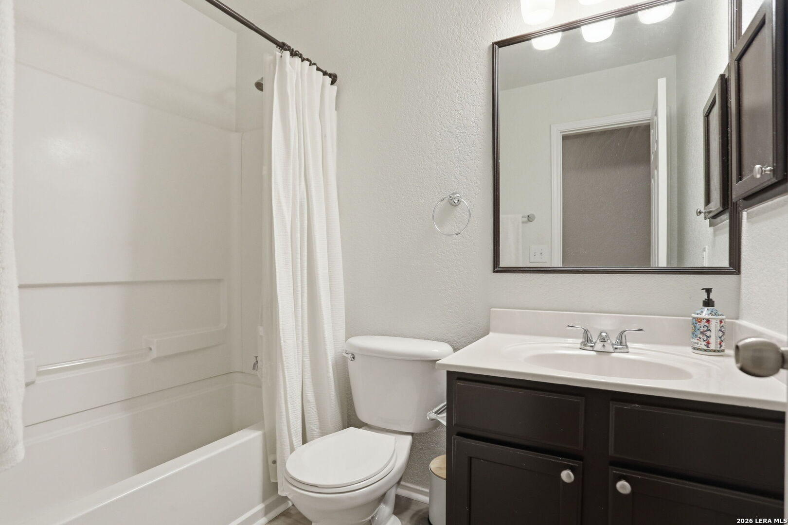 8111 Silver Grove San Antonio TX 78254