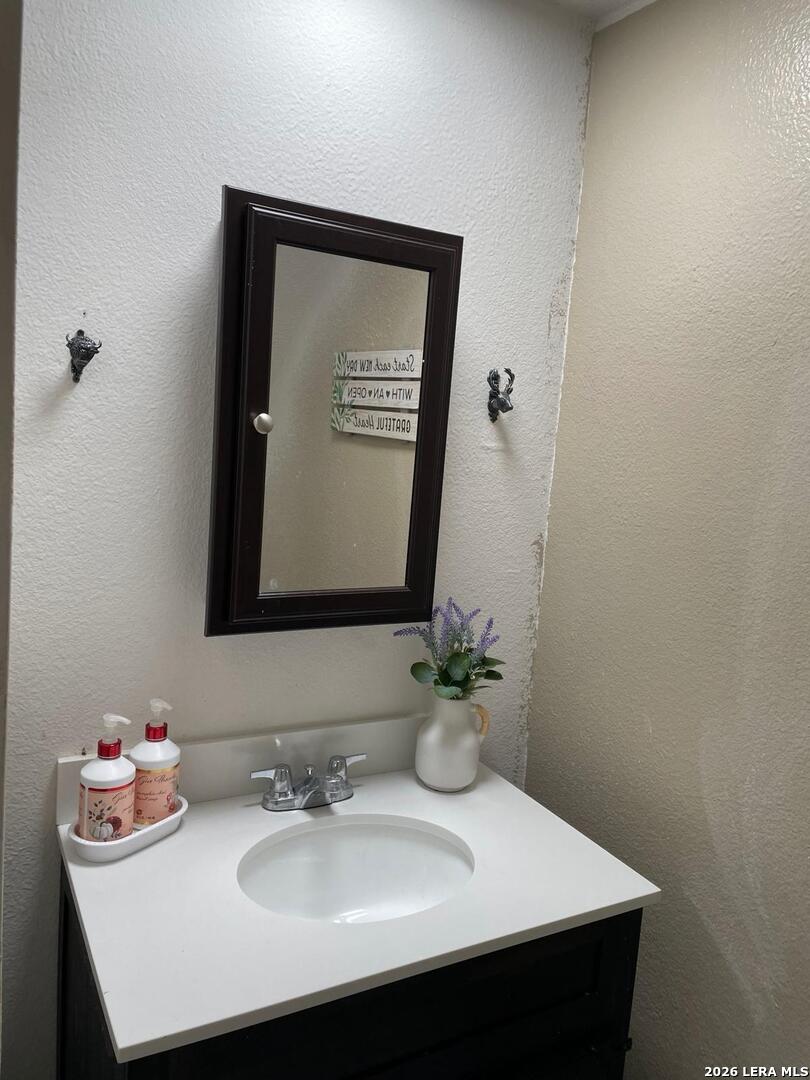 272 Plum Cove Road Lakehills TX 78063