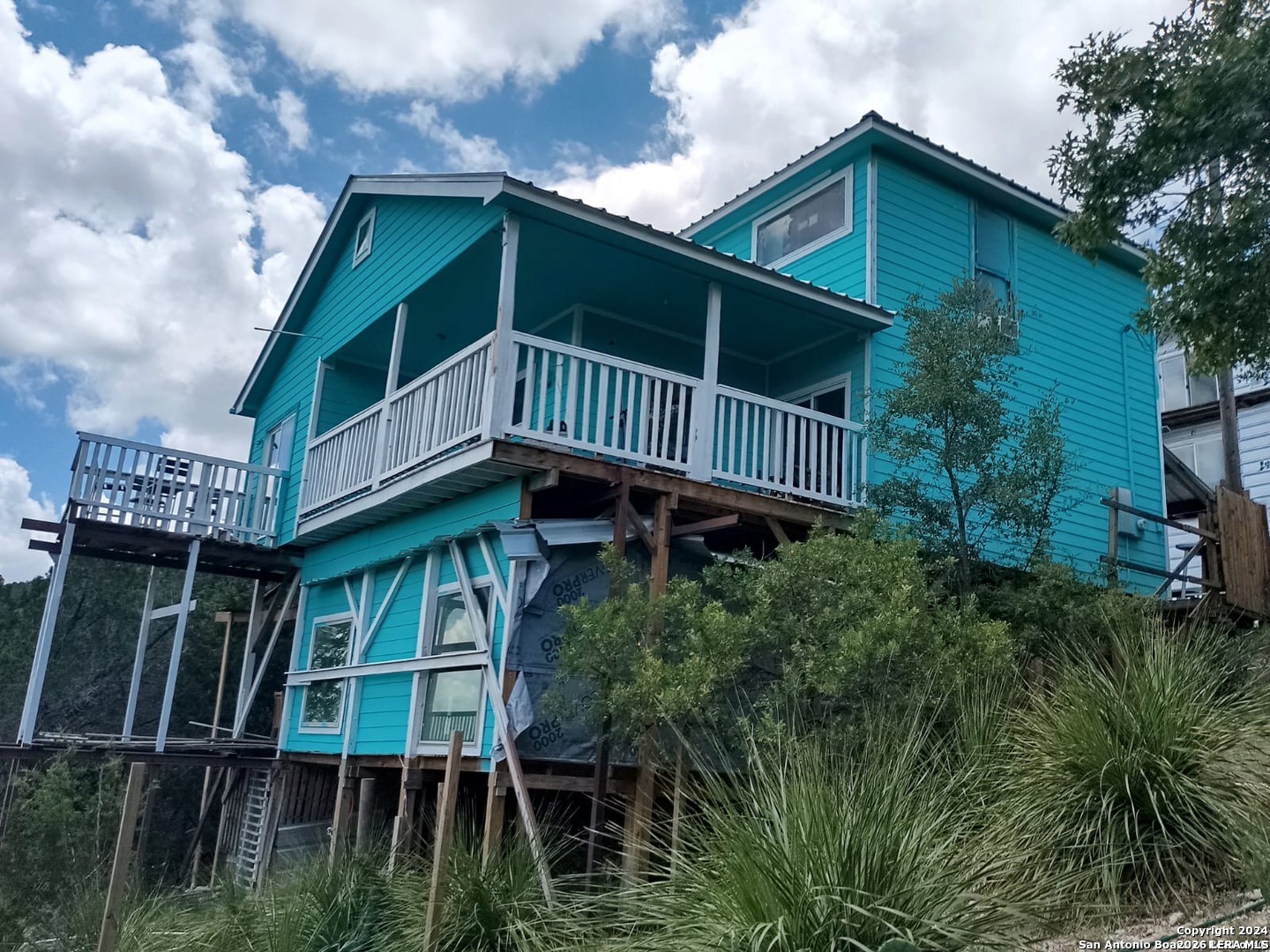272 Plum Cove Road Lakehills TX 78063