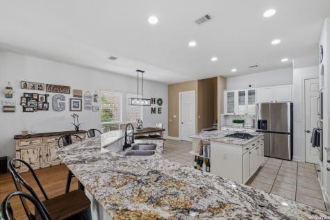 71 Sable Heights San Antonio TX 78258