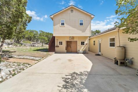19708 Nottingham Grey Forest TX 78023