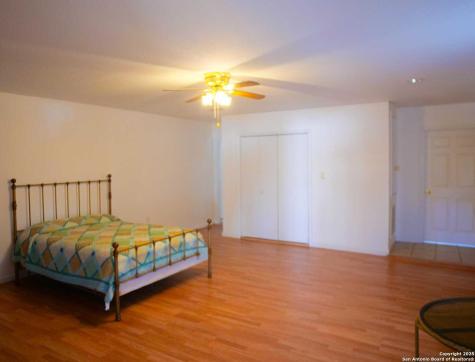 5522 Newcome Drive San Antonio TX 78240