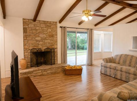 5522 Newcome Drive San Antonio TX 78240
