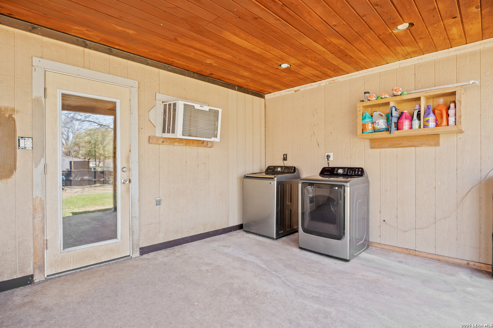 1707 Del Sol San Antonio TX 78227