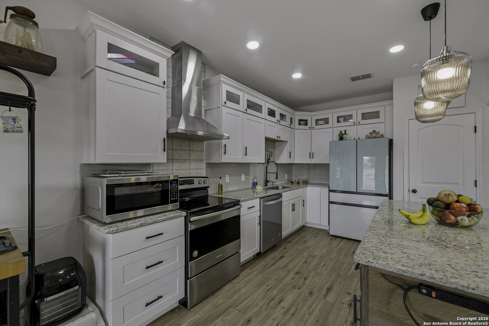 105 Hidden Haven Floresville TX 78114