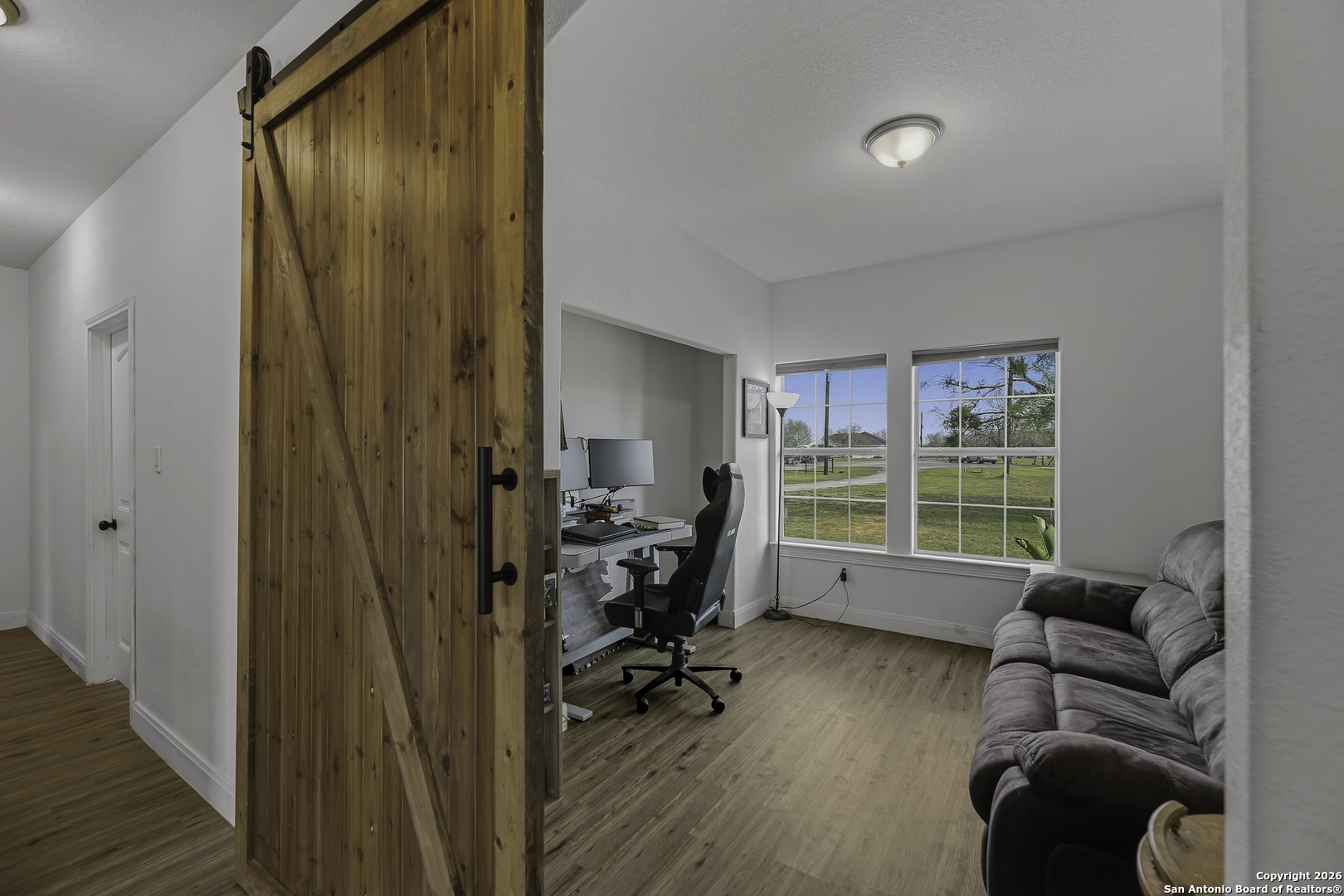 105 Hidden Haven Floresville TX 78114