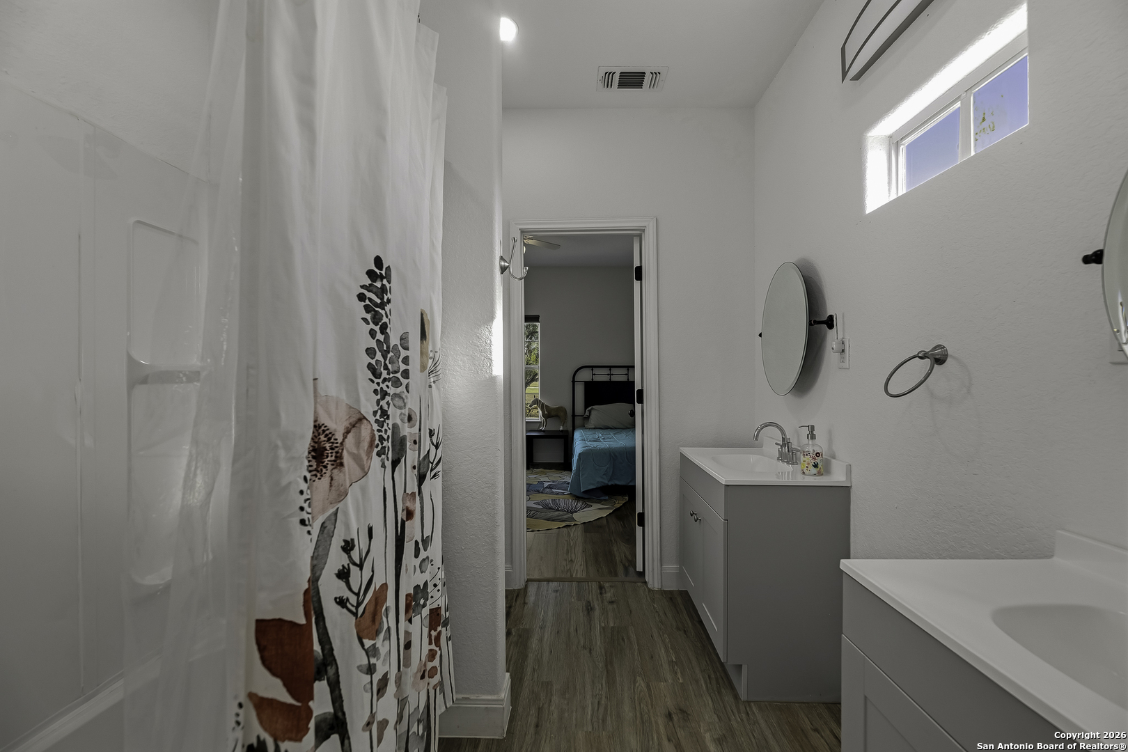 105 Hidden Haven Floresville TX 78114