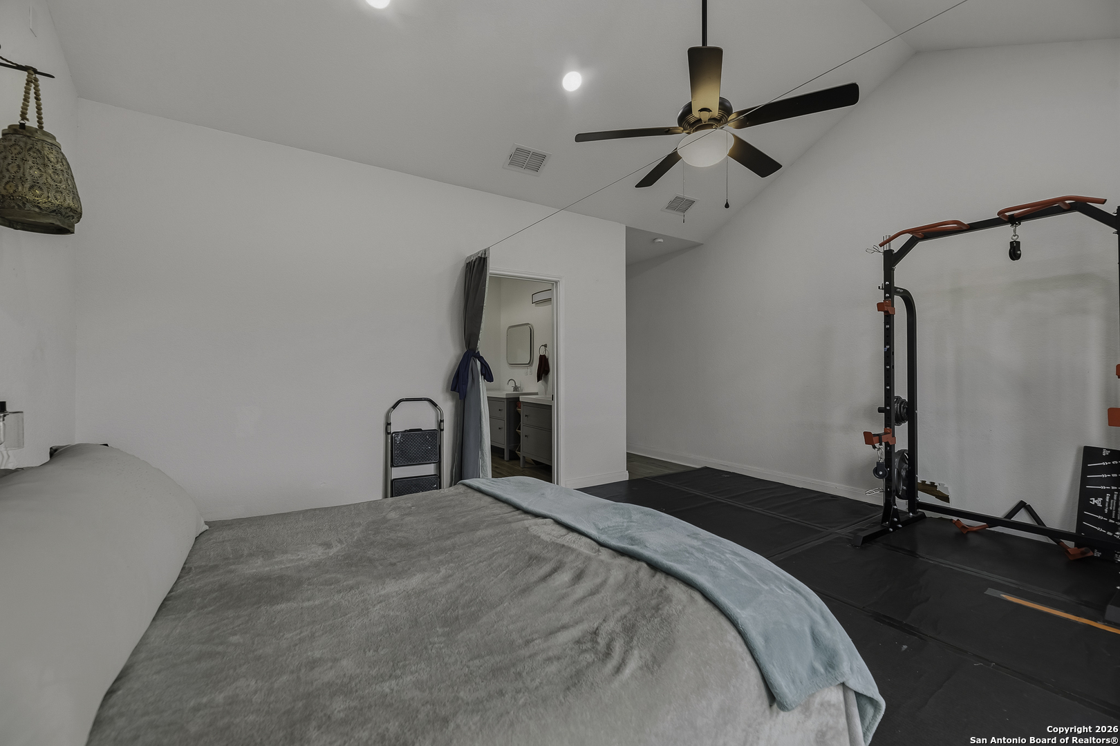 105 Hidden Haven Floresville TX 78114