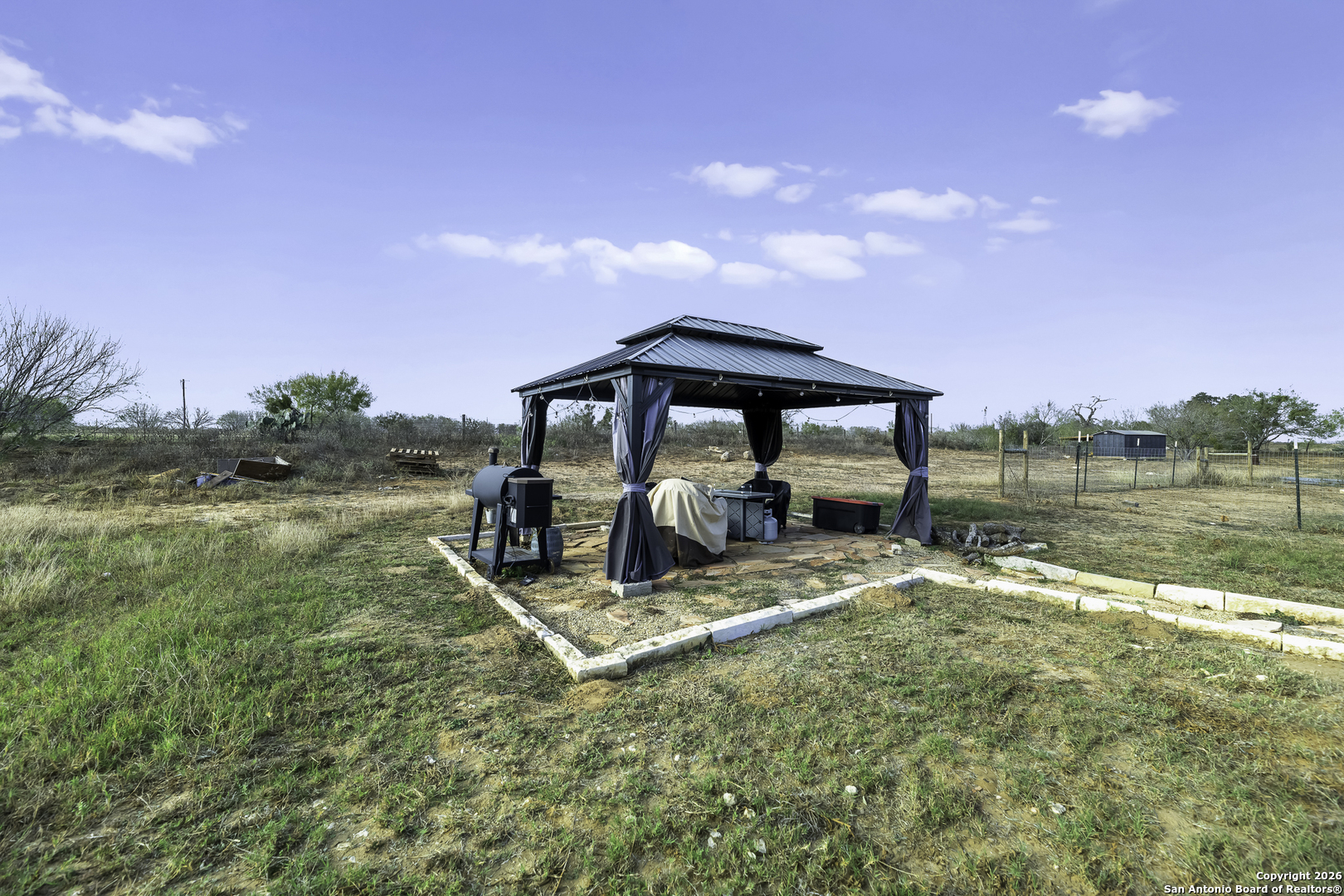 105 Hidden Haven Floresville TX 78114
