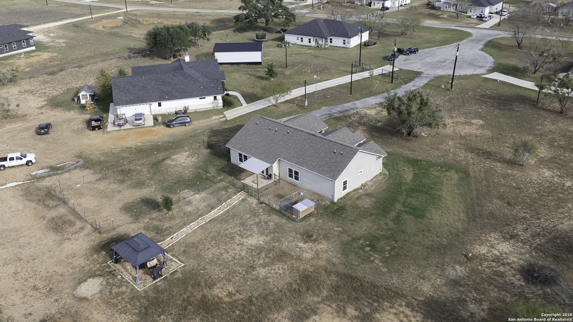 105 Hidden Haven Floresville TX 78114