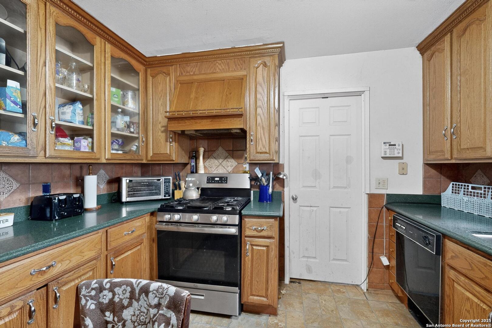 5215 Village Row San Antonio TX 78218